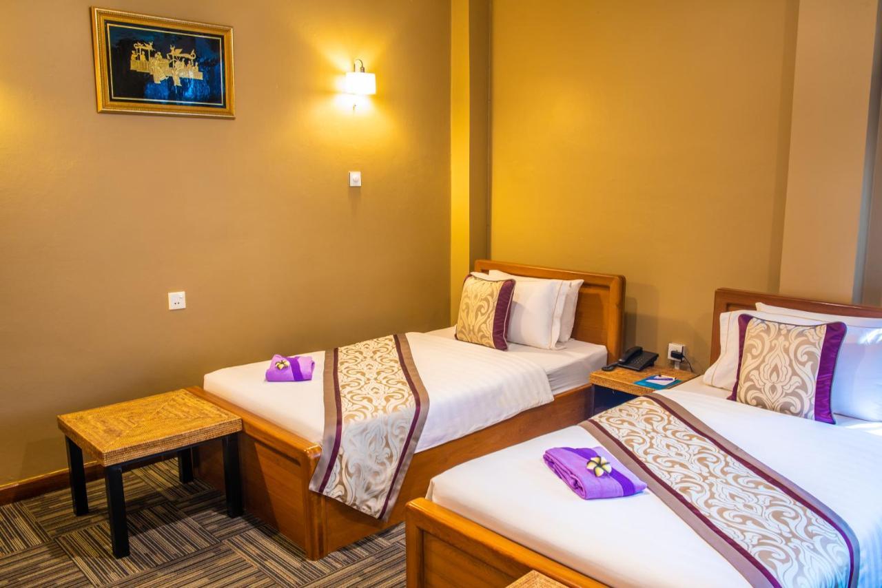 ซินเดอเรลลา โฮเต็ล Hotel มะละแหม่ง ภายนอก รูปภาพ